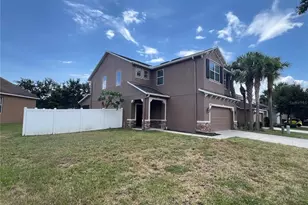 8315 Deerland Bluff Ln, Riverview, FL 33578 - Photo 3