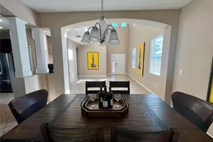 8315 Deerland Bluff Ln, Riverview, FL 33578 - Photo 9