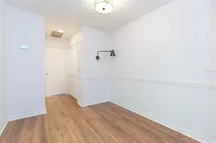 5203 Pine Mill Ct, Temple Terrace, FL 33617 - Photo 9