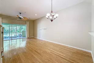 11142 Kapok Grand Cir, Saint Petersburg, FL 33708 - Photo 37