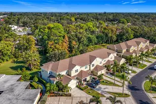 11142 Kapok Grand Cir, Saint Petersburg, FL 33708 - Photo 73