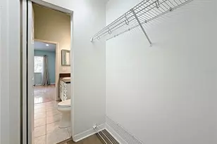 11142 Kapok Grand Cir, Saint Petersburg, FL 33708 - Photo 59