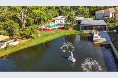 11142 Kapok Grand Circle, Saint Petersburg, FL 33708 - Photo 11