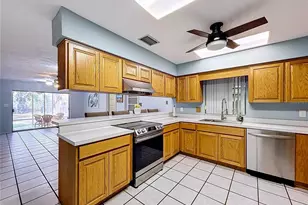 1601 N Riverhills Dr, Temple Terrace, FL 33617 - Photo 21