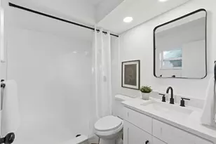 389 Arbor Dr W, Palm Harbor, FL 34683 - Photo 21