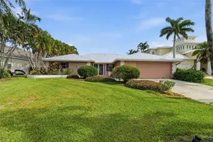 3527 SE 22nd Pl, Cape Coral, FL 33904 - Photo 3