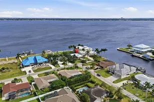 3527 SE 22nd Pl, Cape Coral, FL 33904 - Photo 7