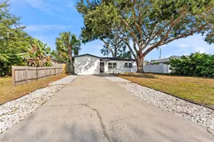 5739 Dartmouth Ave N, Saint Petersburg, FL 33710 - Photo 9