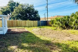 5739 Dartmouth Ave N, Saint Petersburg, FL 33710 - Photo 25