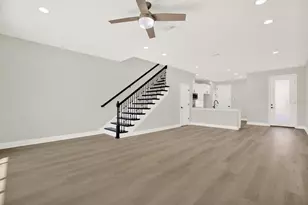 7680 93rd St N, Seminole, FL 33777 - Photo 9