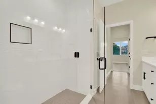 7749 93rd St N, Seminole, FL 33777 - Photo 15