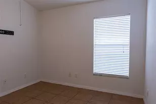 8521 Quarter Horse Dr, Riverview, FL 33578 - Photo 13