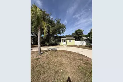 425 40th Avenue NE, Saint Petersburg, FL 33703 - Photo 3