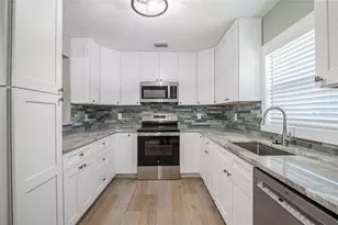 3531 73rd St N, Saint Petersburg, FL 33710 - Photo 5