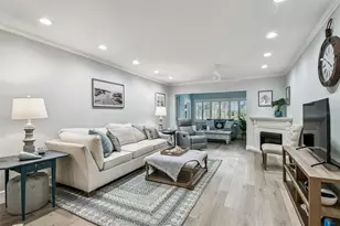 8 Glencoe Pl, Dunedin, FL 34698 - Photo 13