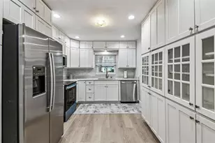 8 Glencoe Pl, Dunedin, FL 34698 - Photo 9