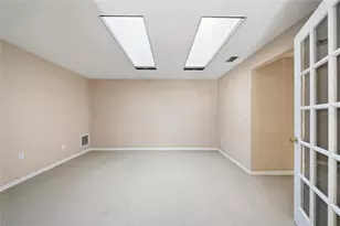 2170 Oak Forest Ln, Palm Harbor, FL 34683 - Photo 21