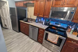 940 Orangeview Dr, Largo, FL 33778 - Photo 3