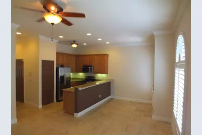 616 2nd Street N #5, Saint Petersburg, FL 33701 - Photo 3