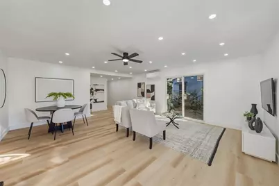 542 64th Street S, Saint Petersburg, FL 33707 - Photo 9