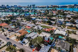 10206 4th St E, Treasure Island, FL 33706 - Photo 5
