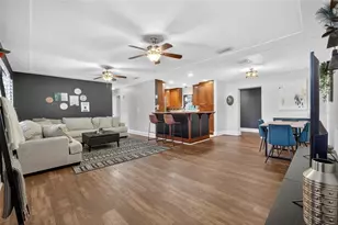 3990 59th Way N, Saint Petersburg, FL 33709 - Photo 3