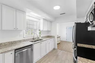 911 W Candlewood Ave, Tampa, FL 33603 - Photo 7