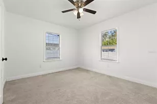 911 W Candlewood Ave, Tampa, FL 33603 - Photo 29