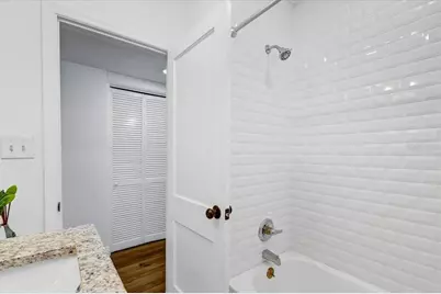 911 W Candlewood Avenue, Tampa, FL 33603 - Photo 29
