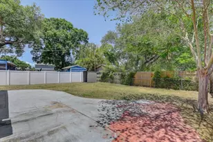 911 W Candlewood Ave, Tampa, FL 33603 - Photo 37