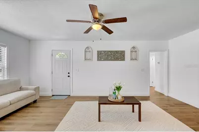 911 W Candlewood Avenue, Tampa, FL 33603 - Photo 7