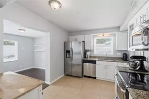 364 Barlow Ln, Largo, FL 33770 - Photo 15