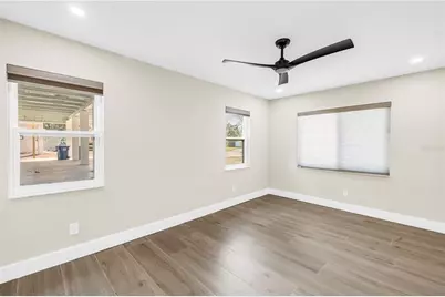 4891 Venetian Boulevard NE, Saint Petersburg, FL 33703 - Photo 15