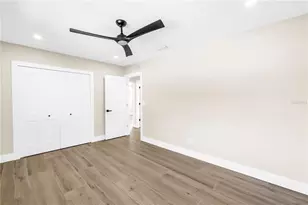 4891 Venetian Blvd NE, Saint Petersburg, FL 33703 - Photo 25