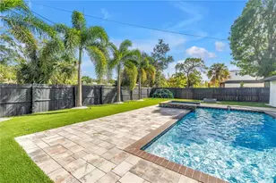 4891 Venetian Blvd NE, Saint Petersburg, FL 33703 - Photo 39