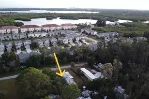 1331 Mentone Dr NE, Saint Petersburg, FL 33702 - Photo 5