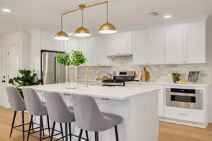 869 Deville Dr E, Largo, FL 33771 - Photo 13