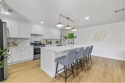 869 Deville Drive E, Largo, FL 33771 - Photo 9