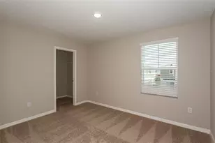 36882 Sagemoor Dr, Zephyrhills, FL 33541 - Photo 15