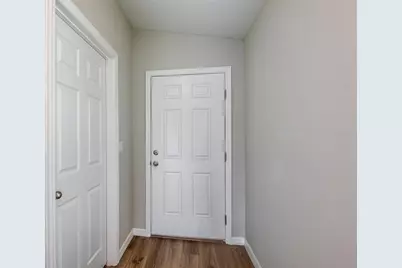 36876 Sagemoor Drive, Zephyrhills, FL 33541 - Photo 13