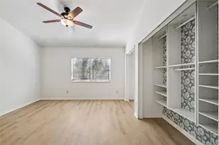 31234 Claridge Pl, Wesley Chapel, FL 33543 - Photo 23