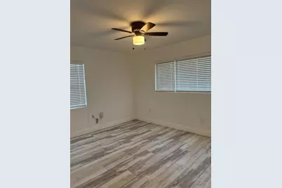 10517 Hibiscus Drive, Port Richey, FL 34668 - Photo 9