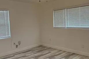 10517 Hibiscus Dr, Port Richey, FL 34668 - Photo 9