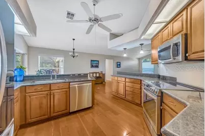 507 Surrey Lane, Lutz, FL 33549 - Photo 5