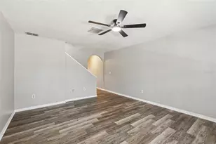 729 Kensington Lake Cir, Brandon, FL 33511 - Photo 7