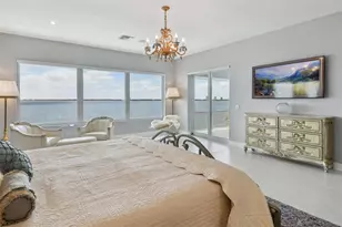 90 Martinique Ave, Tampa, FL 33606 - Photo 13