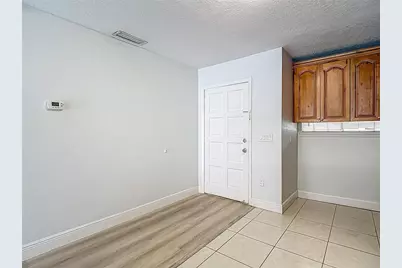 6344 Newtown Circle #B2, Tampa, FL 33615 - Photo 11