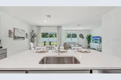 38387 Tea Rose Avenue, Zephyrhills, FL 33540 - Photo 7