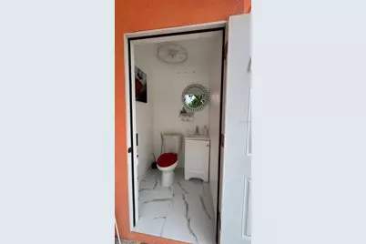 8301 Lopez Drive, Tampa, FL 33615 - Photo 9