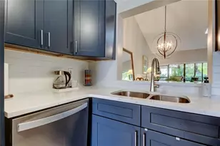 14816 Feather Cove Ln, Clearwater, FL 33762 - Photo 7